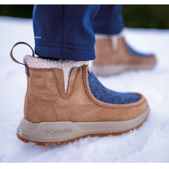 Columbia Landroamer Cozy Winter Boots - Picture 1 of 7